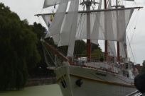 Трехмачтовый парусник Меридиан.Он использовался как учебный корабль в Клайпедской мореходной школе